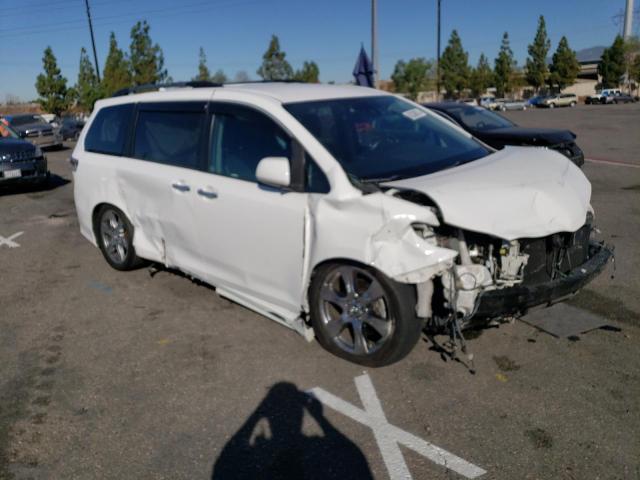 Photo 4 from auction – 2018 TOYOTA SIENNA SE with VIN 5TDXZ3DC2JS921239