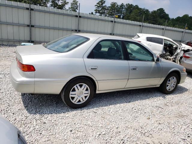 Photo 3 from auction – 2000 TOYOTA CAMRY CE with VIN 4T1BG28K0YU690855