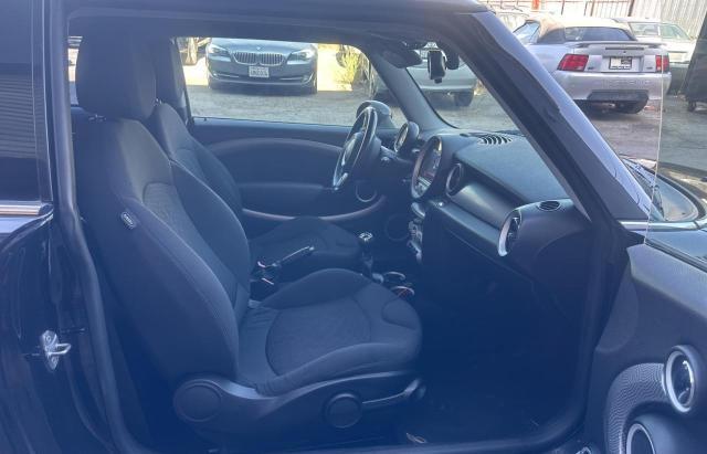 Photo 5 from auction – 2010 MINI COOPER S with VIN WMWMF7C59ATX41986