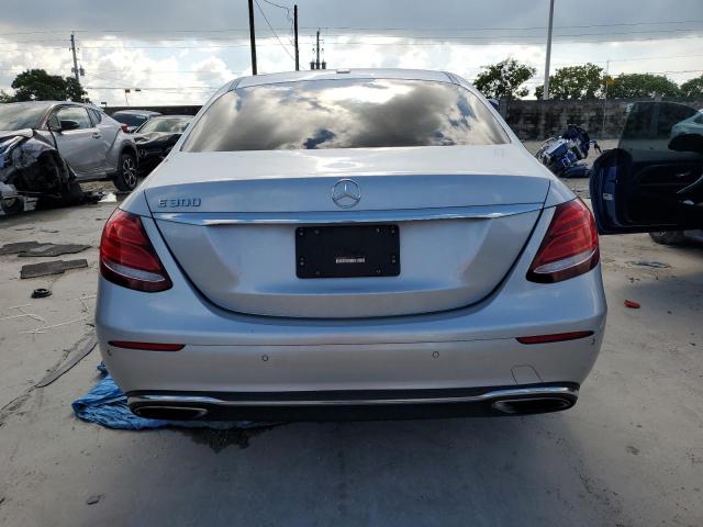 Photo 6 from auction – 2017 MERCEDES-BENZ E 300 with VIN WDDZF4JB8HA172804