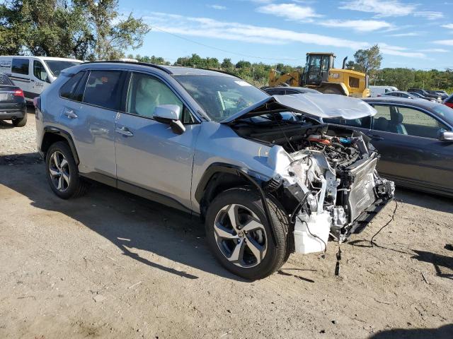 Photo 4 from auction – 2022 TOYOTA RAV 4 with VIN JTM16RFV9ND061812