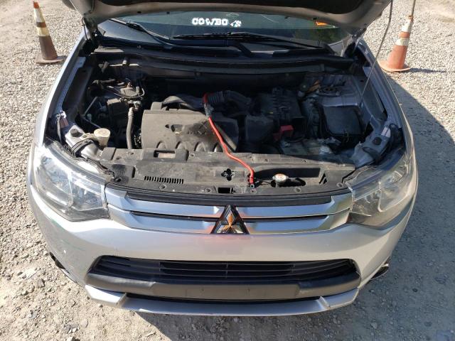 صورة رقم 11 من المزاد - 2015 MITSUBISHI OUTLANDER مع VIN JA4AD2A38FZ003367