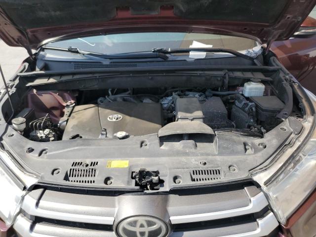 Photo 12 from auction – 2018 TOYOTA HIGHLANDER with VIN 5TDKZRFH7JS260832