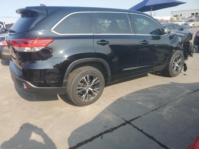Снимка 3 от търг – 2018 TOYOTA HIGHLANDER с VIN 5TDZZRFH7JS274213