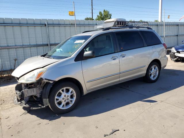 TOYOTA SIENNA LE 2004 with VIN 5TDBA23C04S021067 - Photo from auction