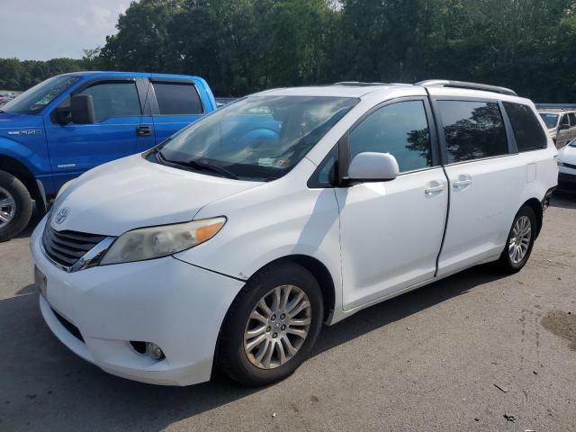 TOYOTA SIENNA XLE 2011 with VIN 5TDYK3DC4BS140510 - Photo from auction
