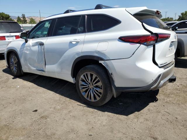 Photo 2 from auction – 2022 TOYOTA HIGHLANDER with VIN 5TDFZRBH7NS181531