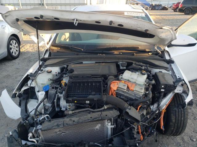 Photo 11 from auction – 2018 HYUNDAI IONIQ with VIN KMHC65LD0JU090912