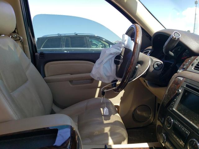 Photo 7 from auction – 2010 GMC YUKON DENA with VIN 1GKUCEEF6AR263985