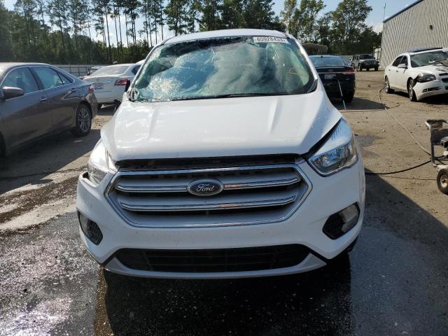 Photo 5 from auction – 2019 FORD ESCAPE SE with VIN 1FMCU0GD2KUA07548