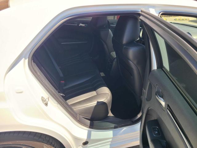 Photo 6 from auction – 2022 CHRYSLER 300 S with VIN 2C3CCABT1NH158758