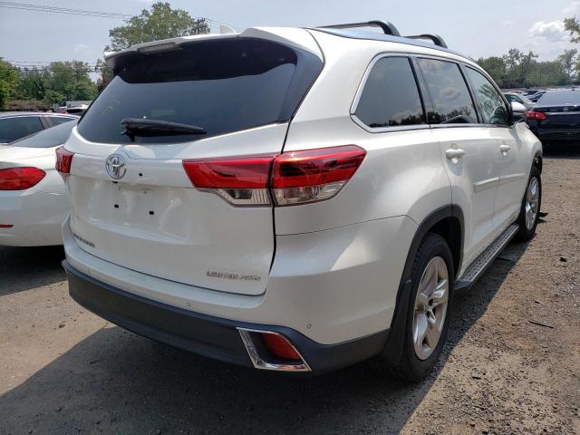 Photo 3 from auction – 2017 TOYOTA HIGHLANDER with VIN 5TDDZRFH5HS376985