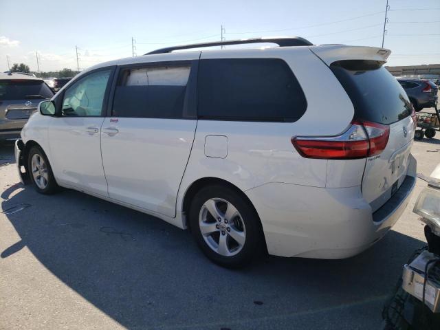 Photo 2 from auction – 2017 TOYOTA SIENNA LE with VIN 5TDKZ3DC5HS781269