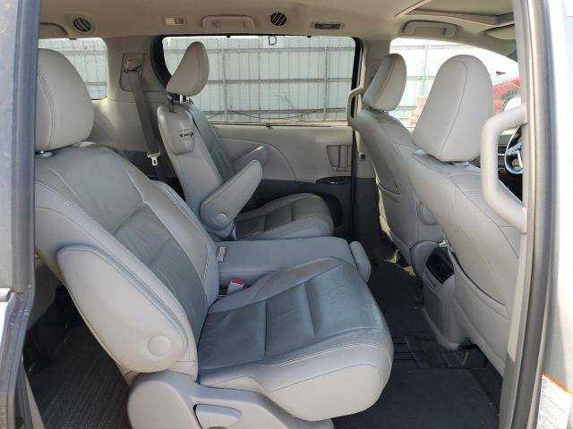 Photo 11 from auction – 2015 TOYOTA SIENNA XLE with VIN 5TDYK3DC8FS615601