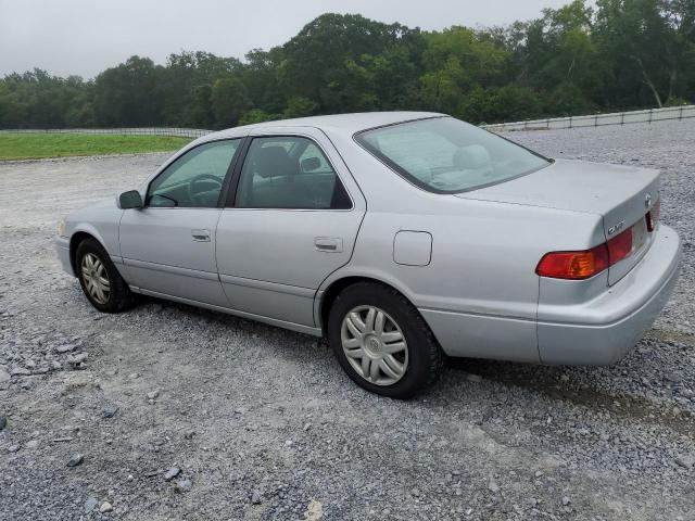 Photo 2 from auction – 2000 TOYOTA CAMRY CE with VIN 4T1BG22K8YU641041