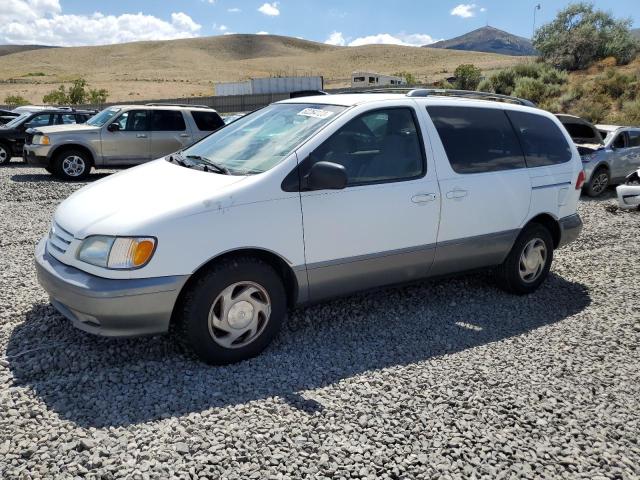 TOYOTA SIEANNA 2001 with VIN 4T3ZF13C91U340598 - Photo from auction