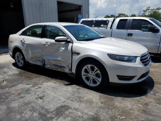 Photo 4 from auction – 2015 FORD TAURUS SEL with VIN 1FAHP2E86FG131562