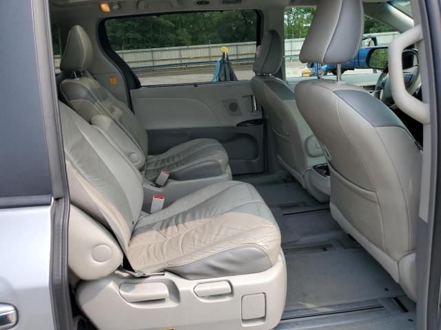 Photo 11 from auction – 2011 TOYOTA SIENNA XLE with VIN 5TDDK3DCXBS016952