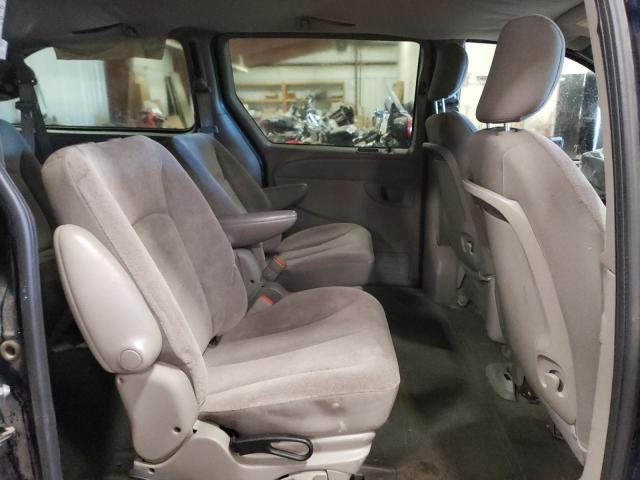 Photo 11 from auction – 2002 CHRYSLER TOWN & COU with VIN 2C4GP74L12R522684