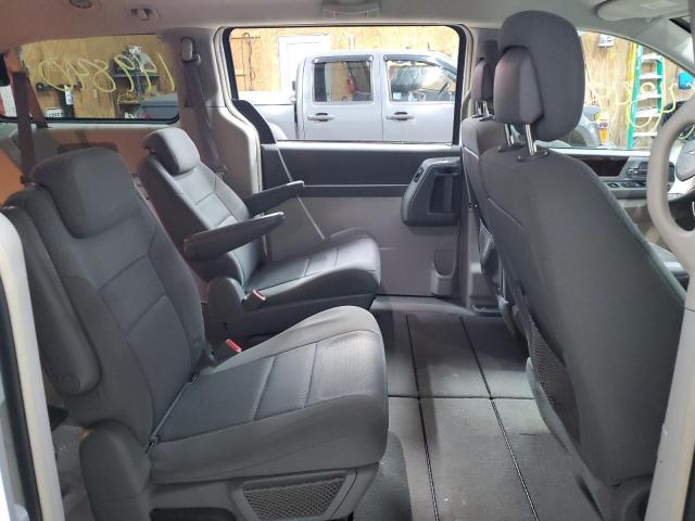 Photo 11 from auction – 2010 CHRYSLER TOWN & COU with VIN 2A4RR5D12AR285041