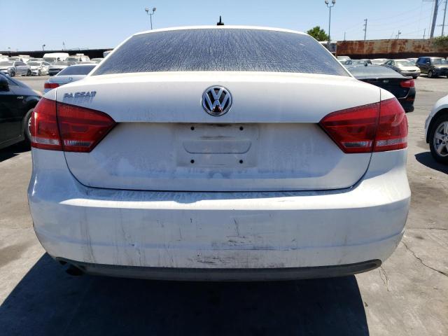 Photo 6 from auction – 2013 VOLKSWAGEN PASSAT S with VIN 1VWAP7A39DC062645