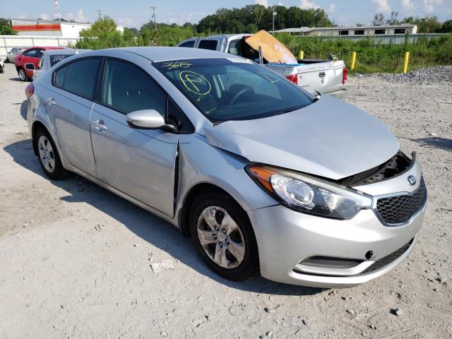 Photo 4 from auction – 2016 KIA FORTE LX with VIN KNAFK4A69G5520903