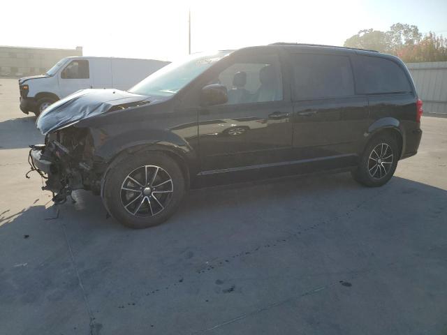 DODGE GRAND CARA 2017 with VIN 2C4RDGEG6HR585999 - Photo from auction