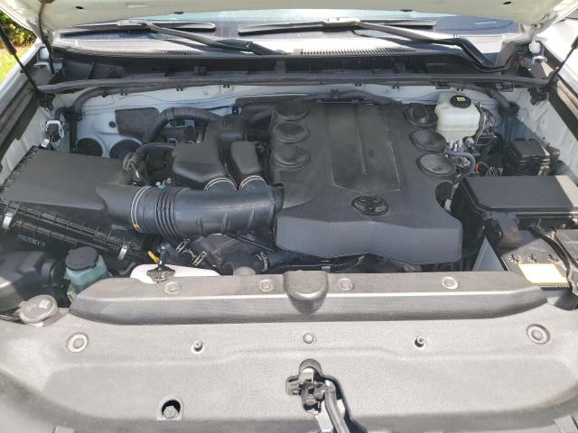 Photo 12 from auction – 2022 TOYOTA 4RUNNER SR with VIN JTEMU5JR5N6024665