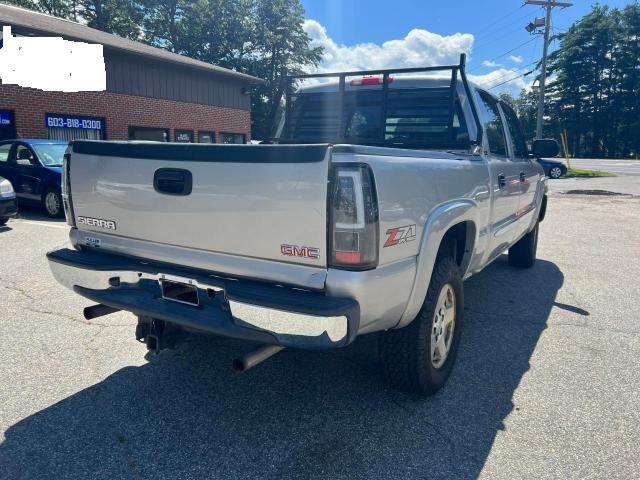 Photo 4 from auction – 2005 GMC NEW SIERRA with VIN 2GTEK13TX51344703