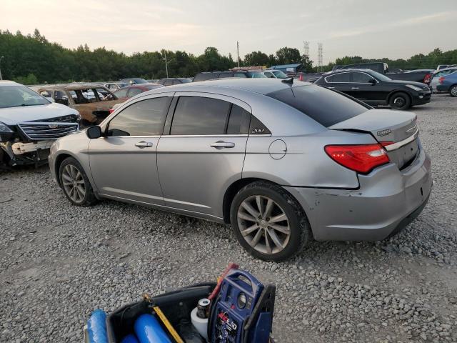 Photo 2 from auction – 2013 CHRYSLER 200 TOURIN with VIN 1C3CCBBG4DN717959