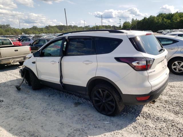 Photo 2 from auction – 2017 FORD ESCAPE SE with VIN 1FMCU9GD8HUC70396