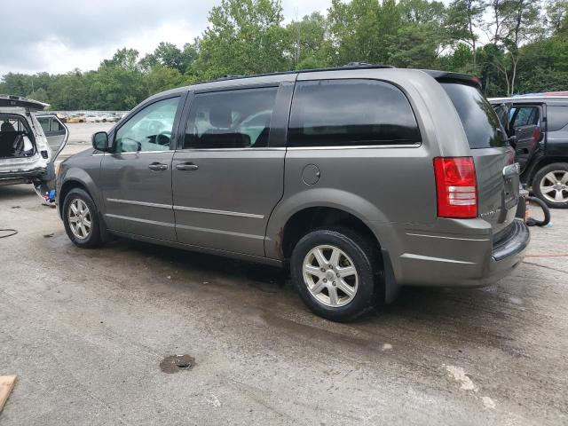 Photo 2 from auction – 2010 CHRYSLER TOWN & COU with VIN 2A4RR5D1XAR449281