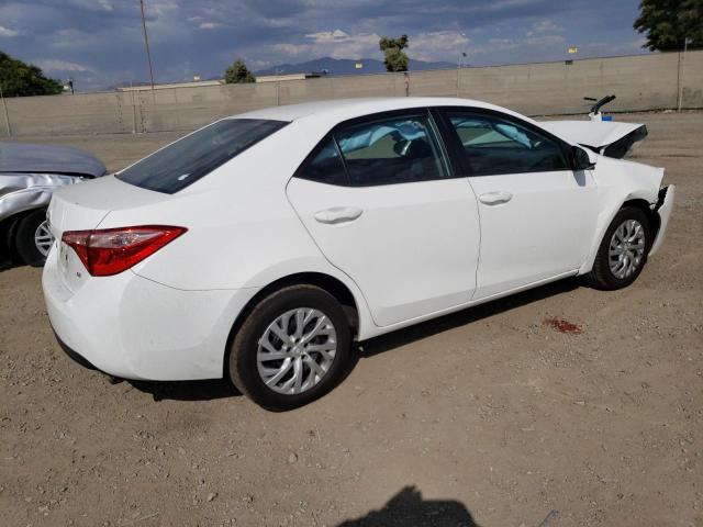 Снимка 3 от търг – 2018 TOYOTA COROLLA с VIN 5YFBURHE3JP818105
