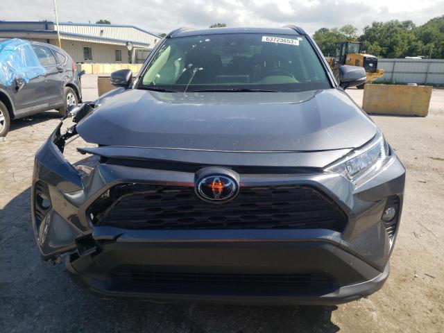 Снимка 5 от търг – 2019 TOYOTA RAV4 XLE с VIN JTMP1RFV1KD507598
