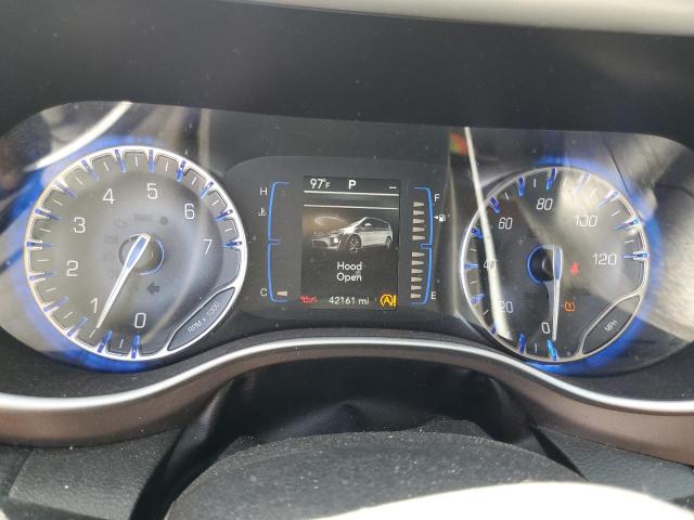 Photo 9 from auction – 2018 CHRYSLER PACIFICA T with VIN 2C4RC1FG4JR172550