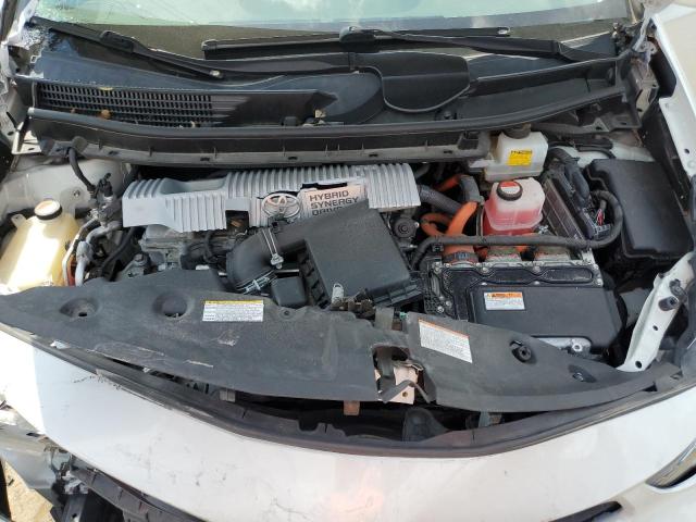 Photo 11 from auction – 2015 TOYOTA PRIUS V with VIN JTDZN3EUXFJ037727