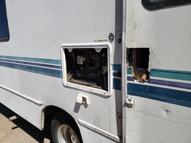 Photo 9 from auction – 1998 CHEVROLET EXPRESS G3 with VIN 1GBJG31J4W1069001