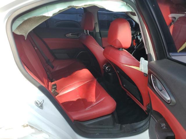 Photo 10 from auction – 2018 ALFA ROMEO GIULIA with VIN ZARFAEBN9J7583342