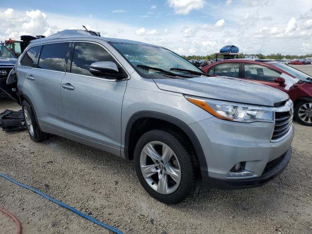Photo 4 from auction – 2016 TOYOTA HIGHLANDER with VIN 5TDYKRFH6GS160034