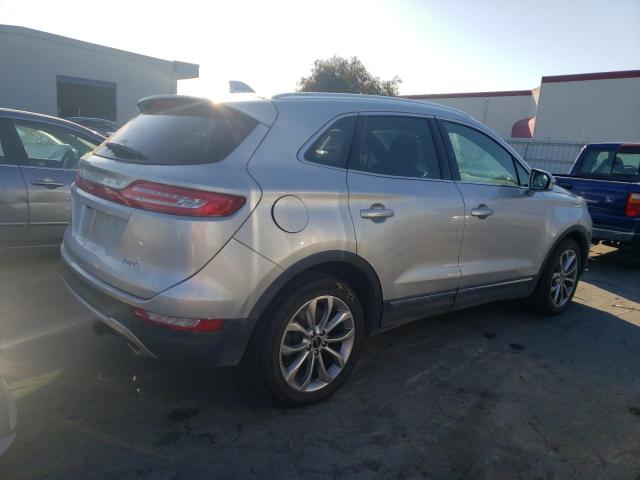 Photo 3 from auction – 2018 LINCOLN MKC SELECT with VIN 5LMCJ2C98JUL04437