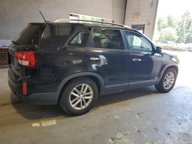 Photo 3 from auction – 2015 KIA SORENTO LX with VIN 5XYKTDA65FG645546
