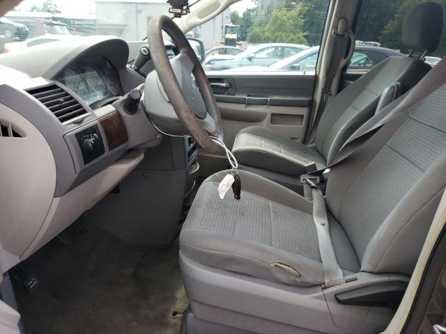 Photo 7 from auction – 2010 CHRYSLER TOWN & COU with VIN 2A4RR4DE6AR259457