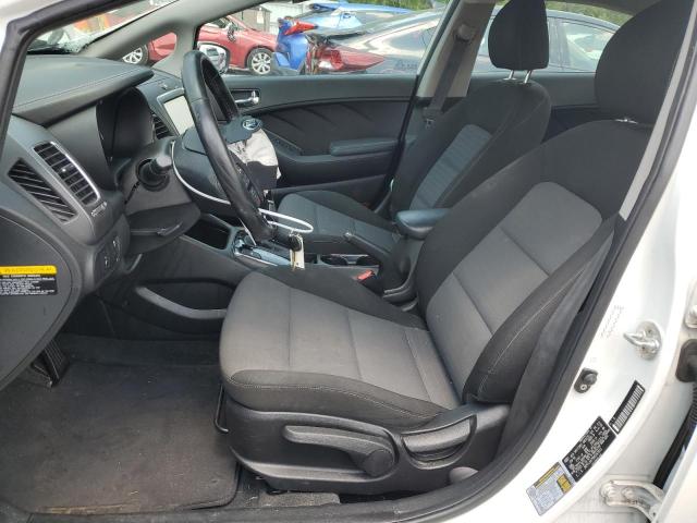 Photo 7 from auction – 2017 KIA FORTE LX with VIN 3KPFL4A79HE047812