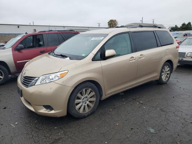 TOYOTA SIENNA LE 2013 with VIN 5TDJK3DC8DS053925 - Photo from auction