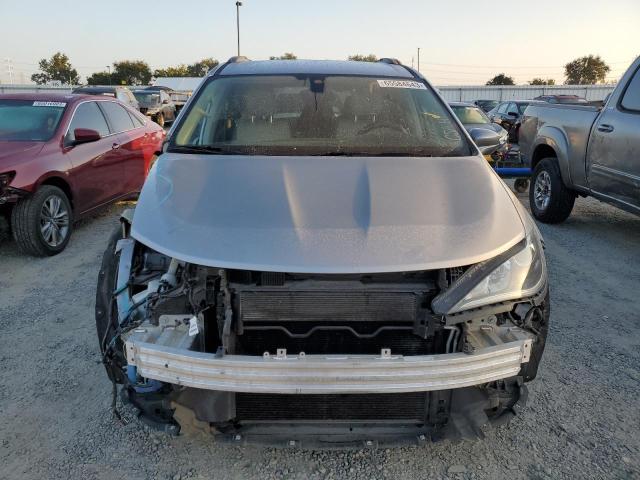 Photo 5 from auction – 2017 CHRYSLER PACIFICA T with VIN 2C4RC1BGXHR501803