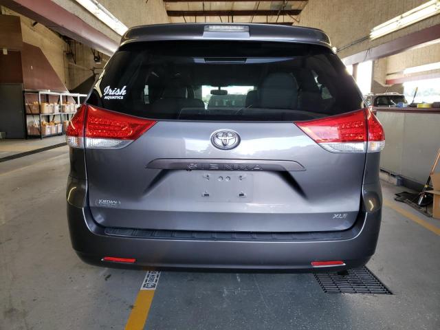 Photo 6 from auction – 2011 TOYOTA SIENNA XLE with VIN 5TDYK3DC1BS116830