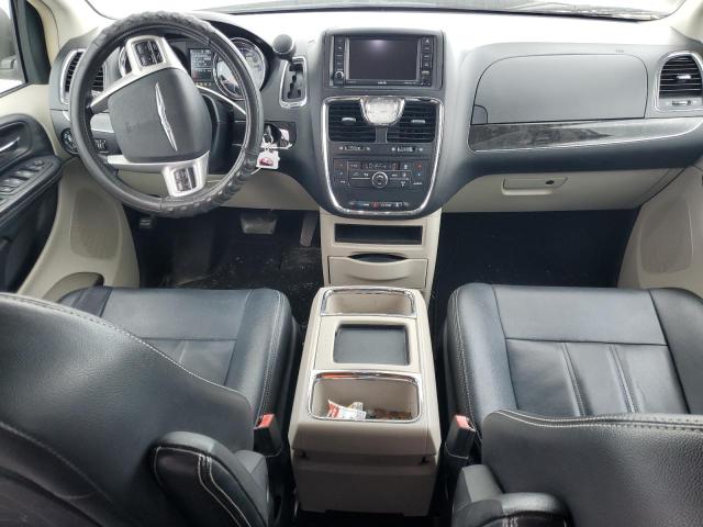 Photo 8 from auction – 2016 CHRYSLER TOWN & COU with VIN 2C4RC1BG2GR155986