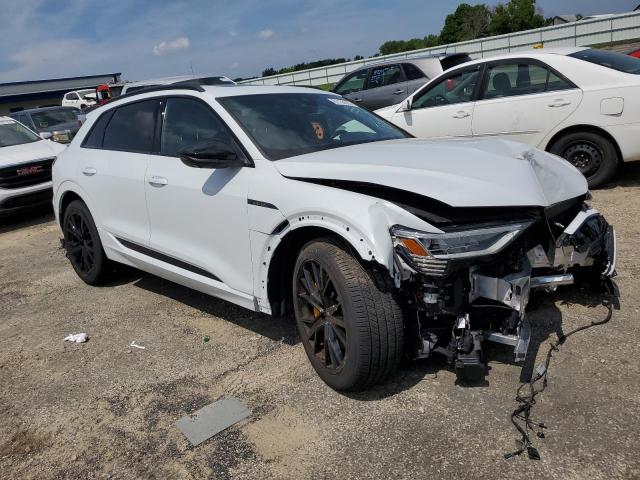 Zdjęcie 4 z aukcji – 2022 AUDI E-TRON CHR z VIN WA1VABGE9NB023928
