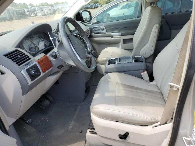 Photo 7 from auction – 2008 CHRYSLER TOWN & COU with VIN 2A8HR54PX8R662613