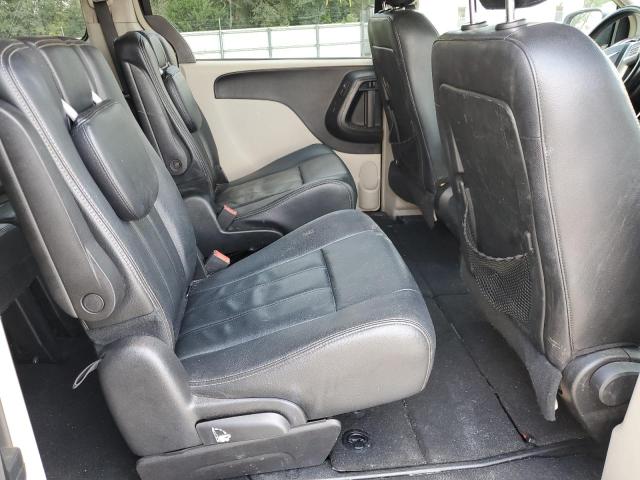 Photo 11 from auction – 2016 CHRYSLER TOWN & COU with VIN 2C4RC1BG6GR293854